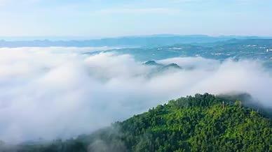 4k航拍重庆山间云雾云海风光展示视频的预览图